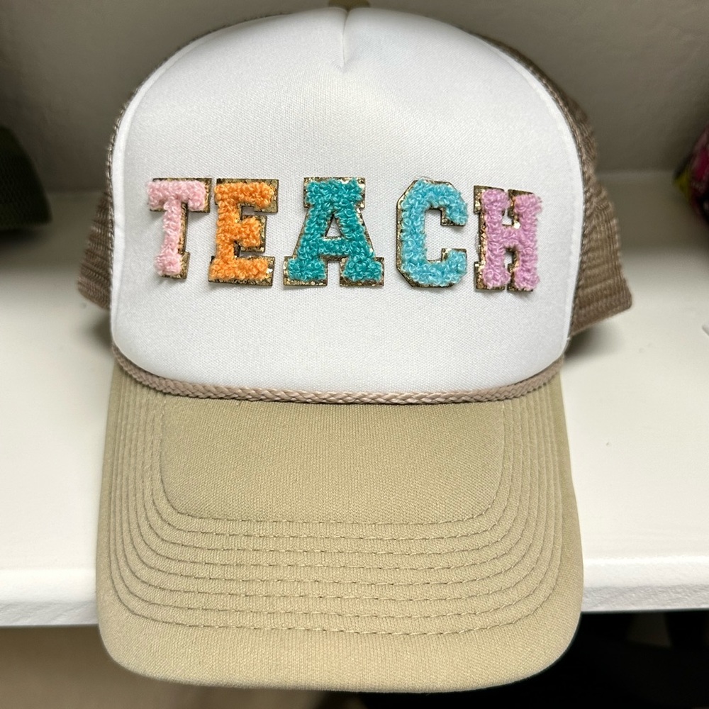 GYTO TEACH Trucker Hat